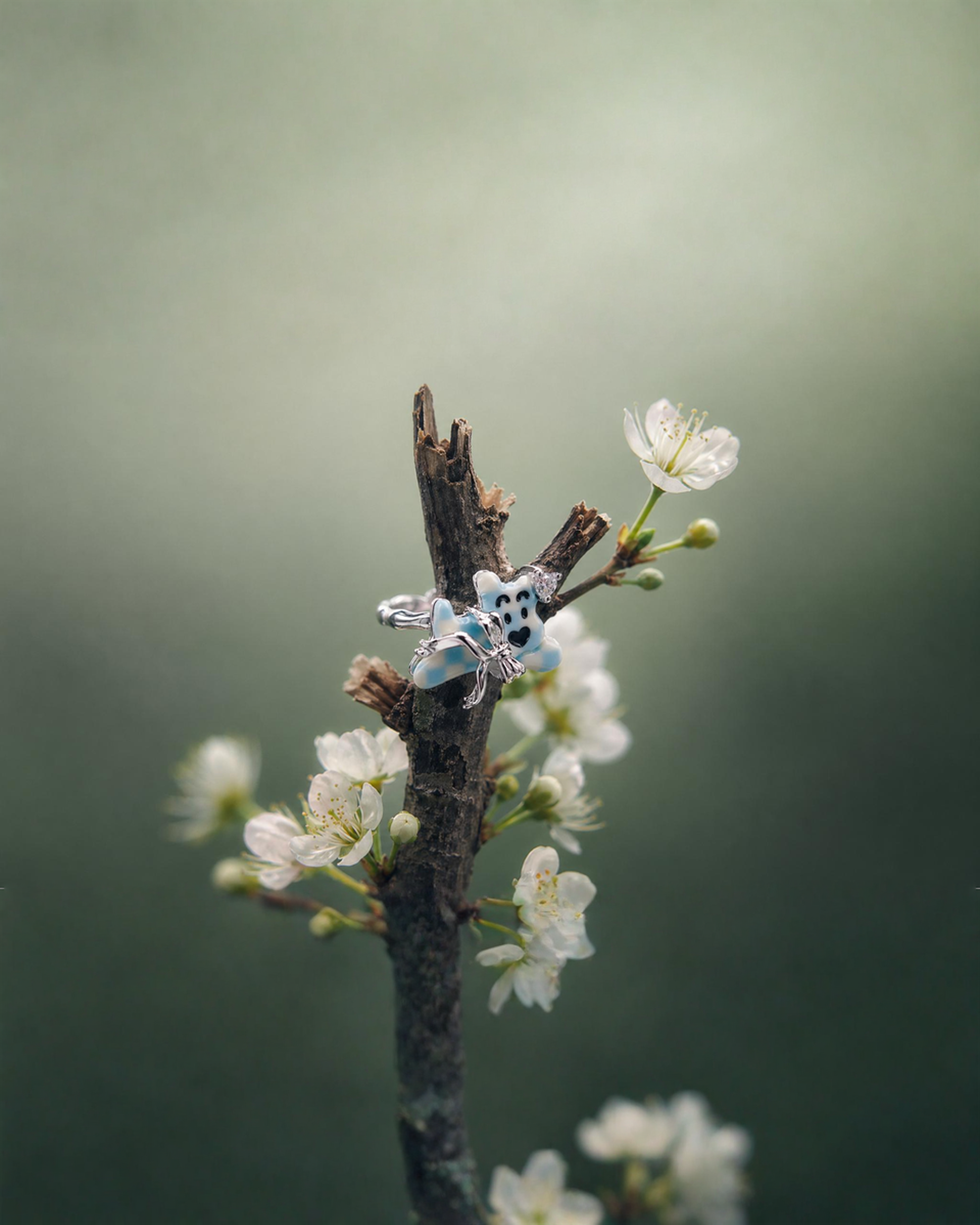 Dreamy Panda Flower Ring