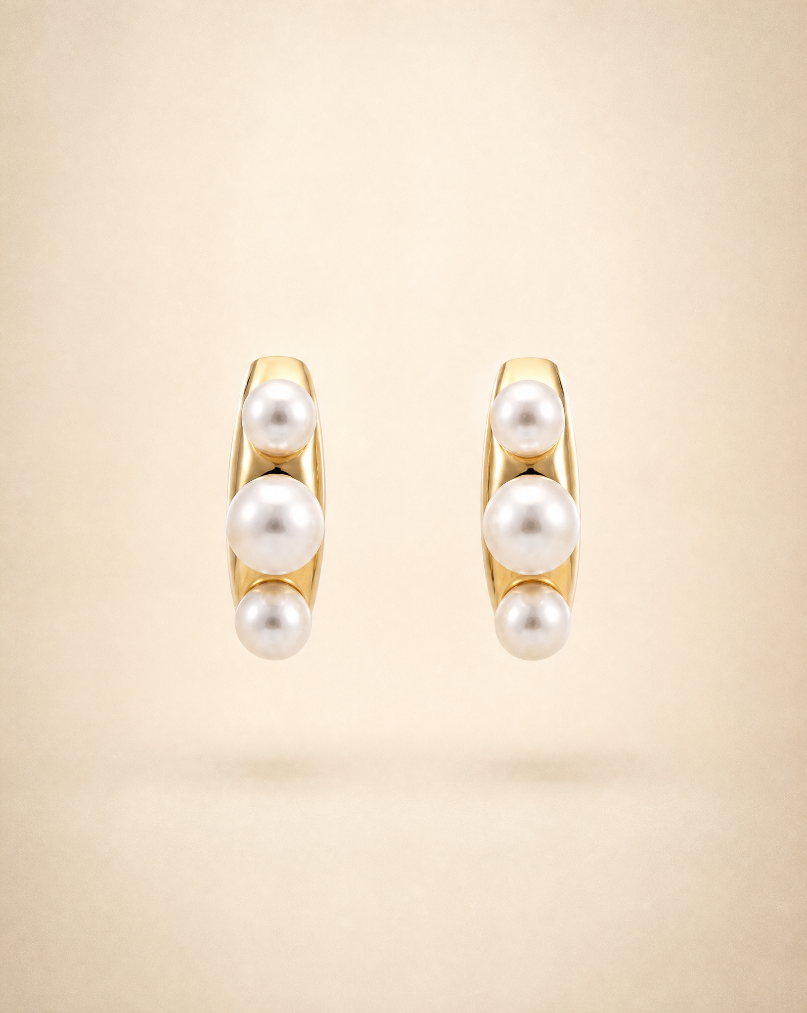 Pearl Trio Curve Studs