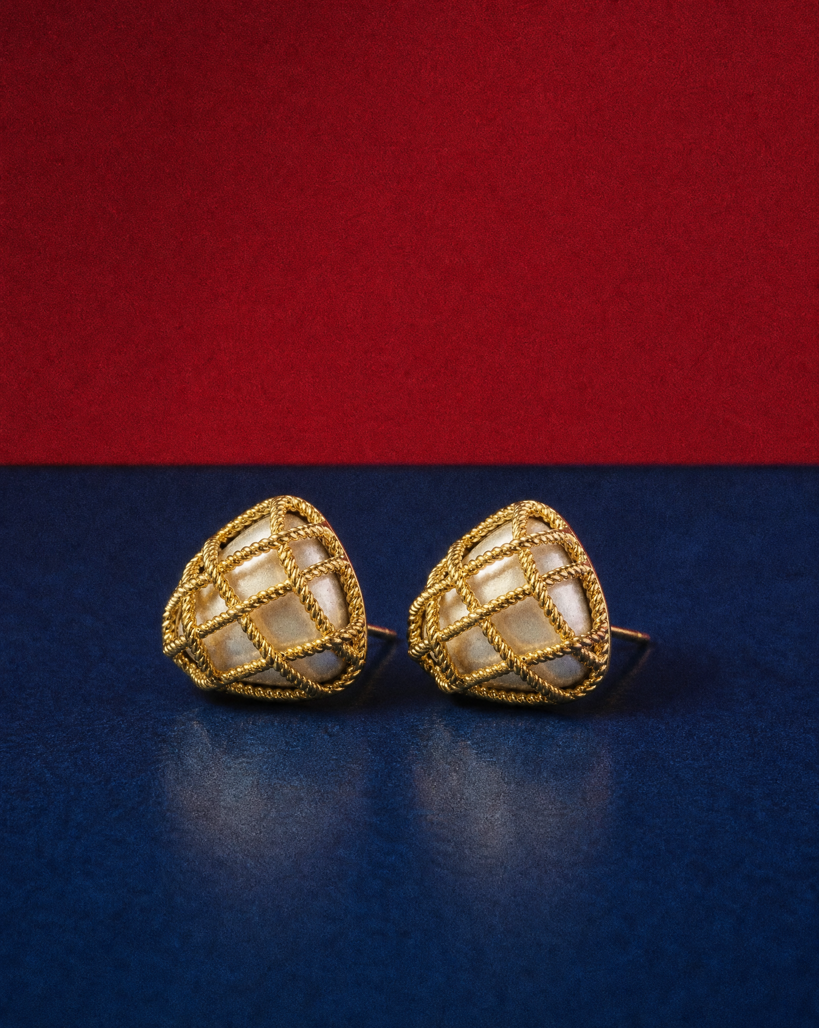 Twisted Lattice Studs