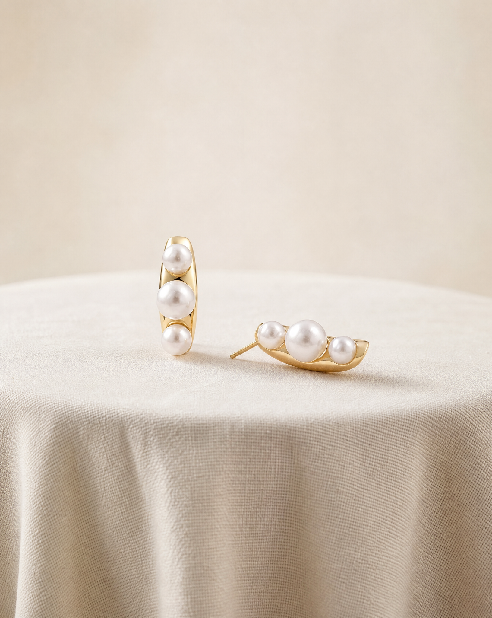 Pearl Trio Curve Studs