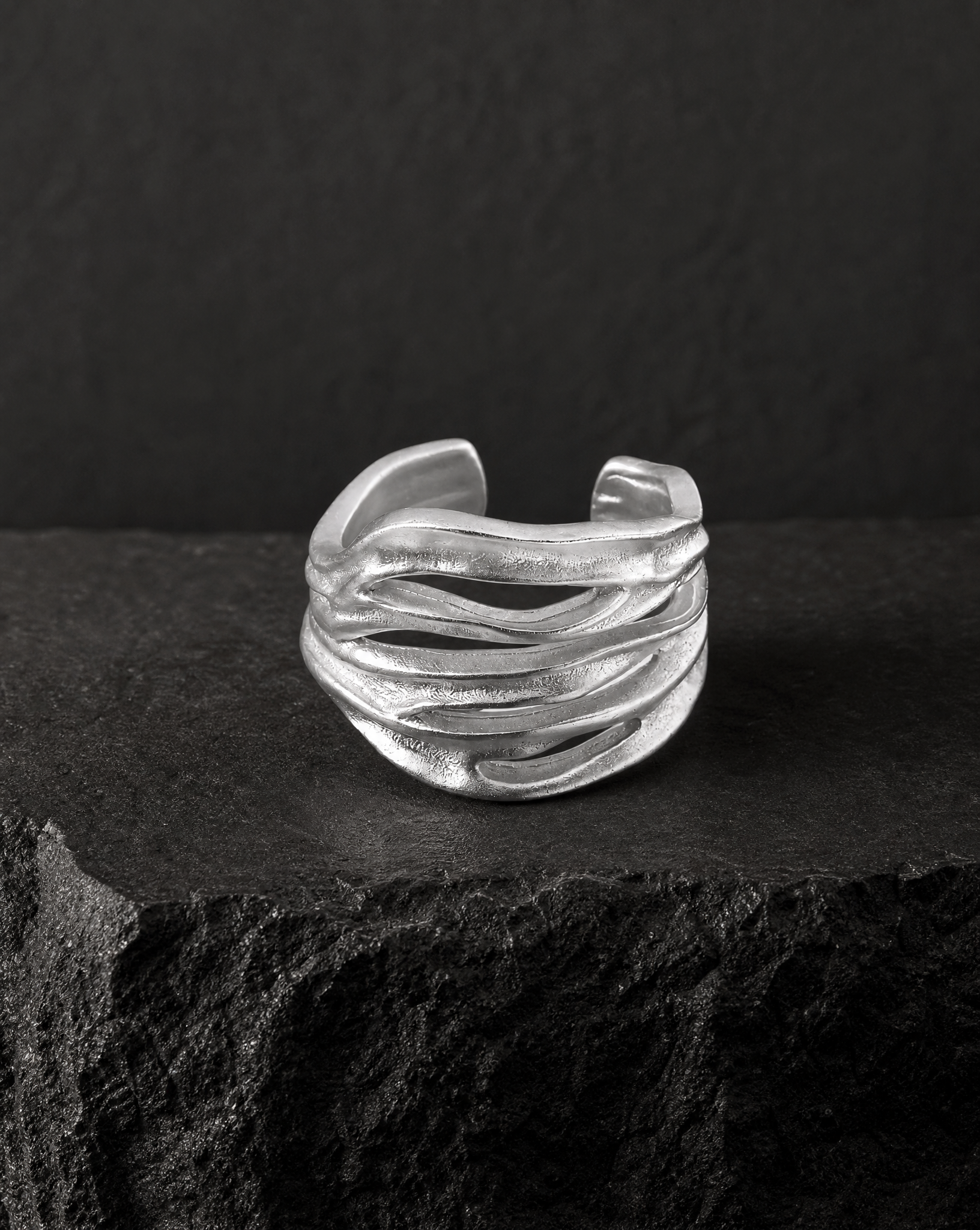 Ridge Wave Ring