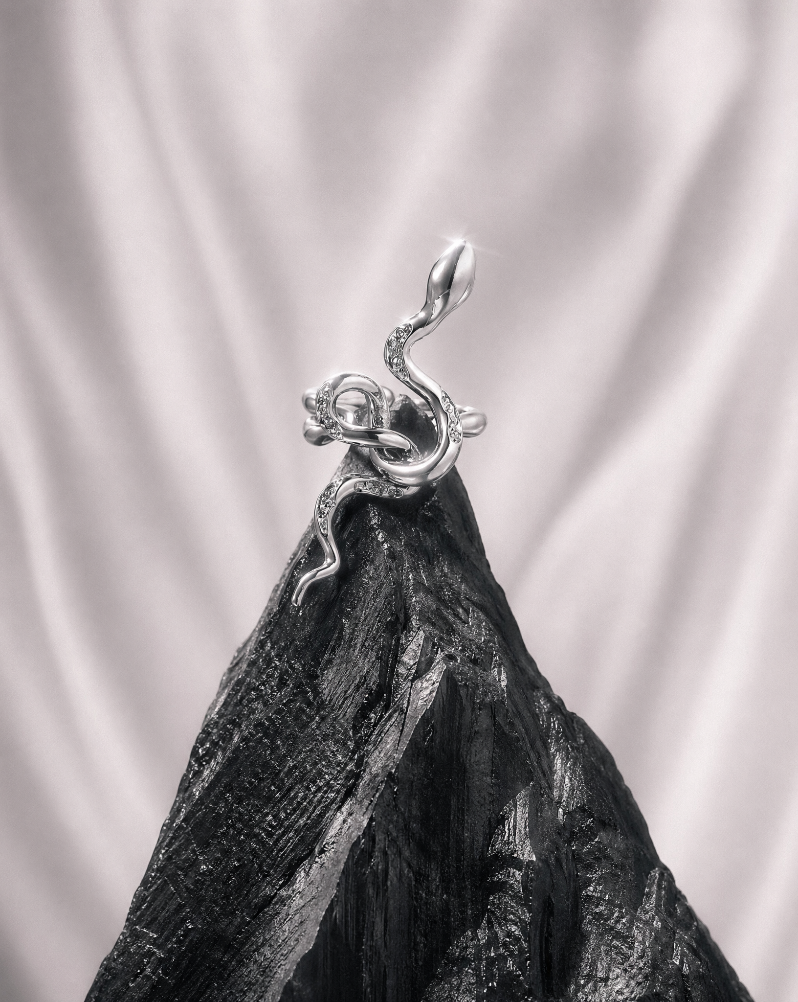 Serpent Flow Ring